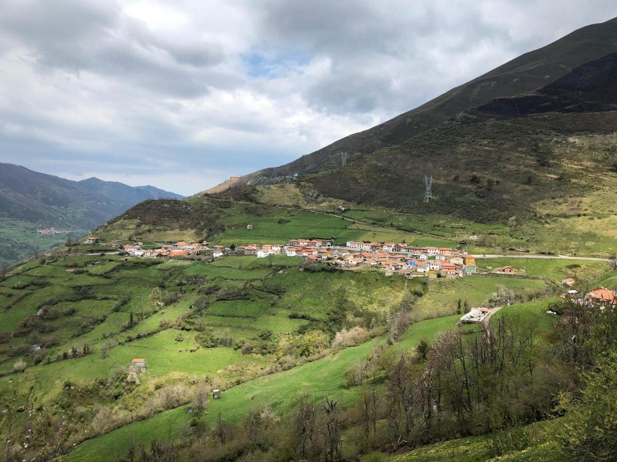 Valle Del Sol I Lägenhet Pajares  Exteriör bild